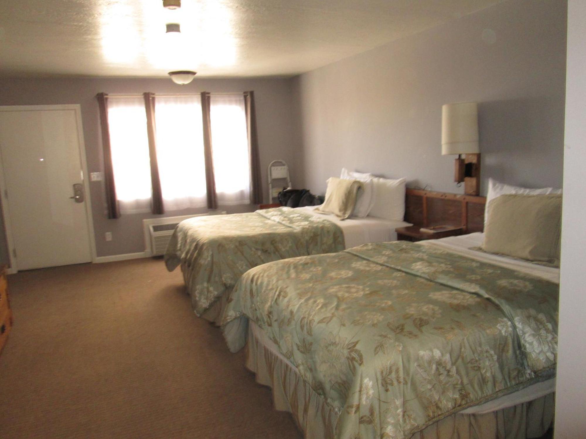 Jim Butler Inn & Suites Tonopah Ruang foto