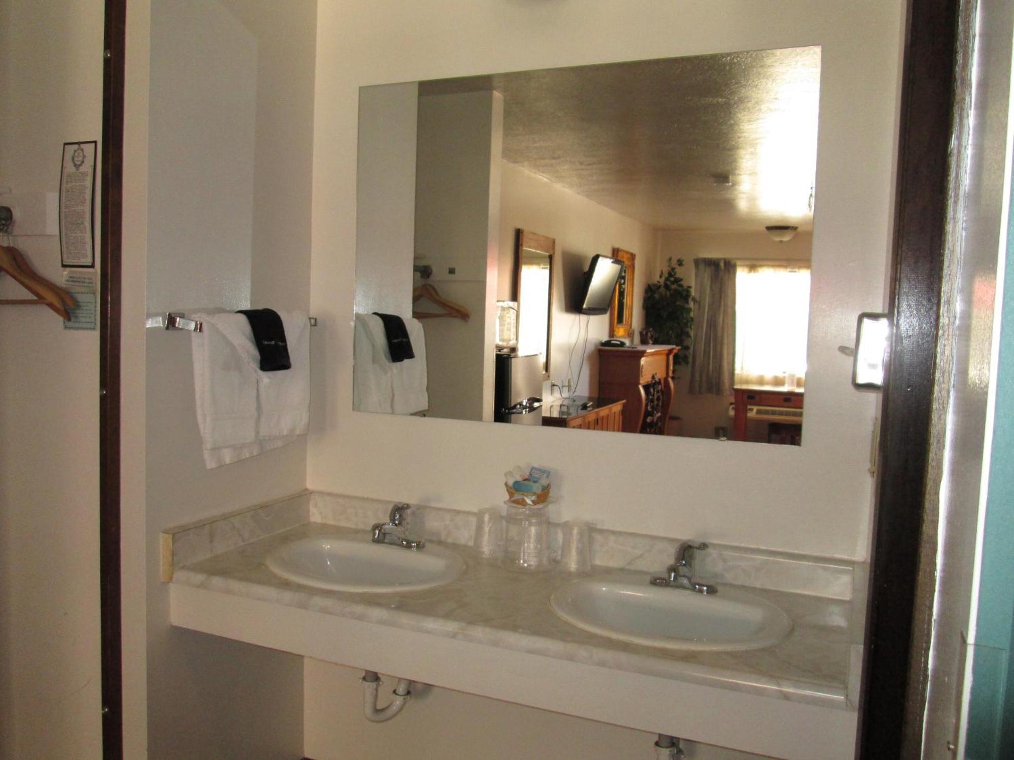 Jim Butler Inn & Suites Tonopah Ruang foto