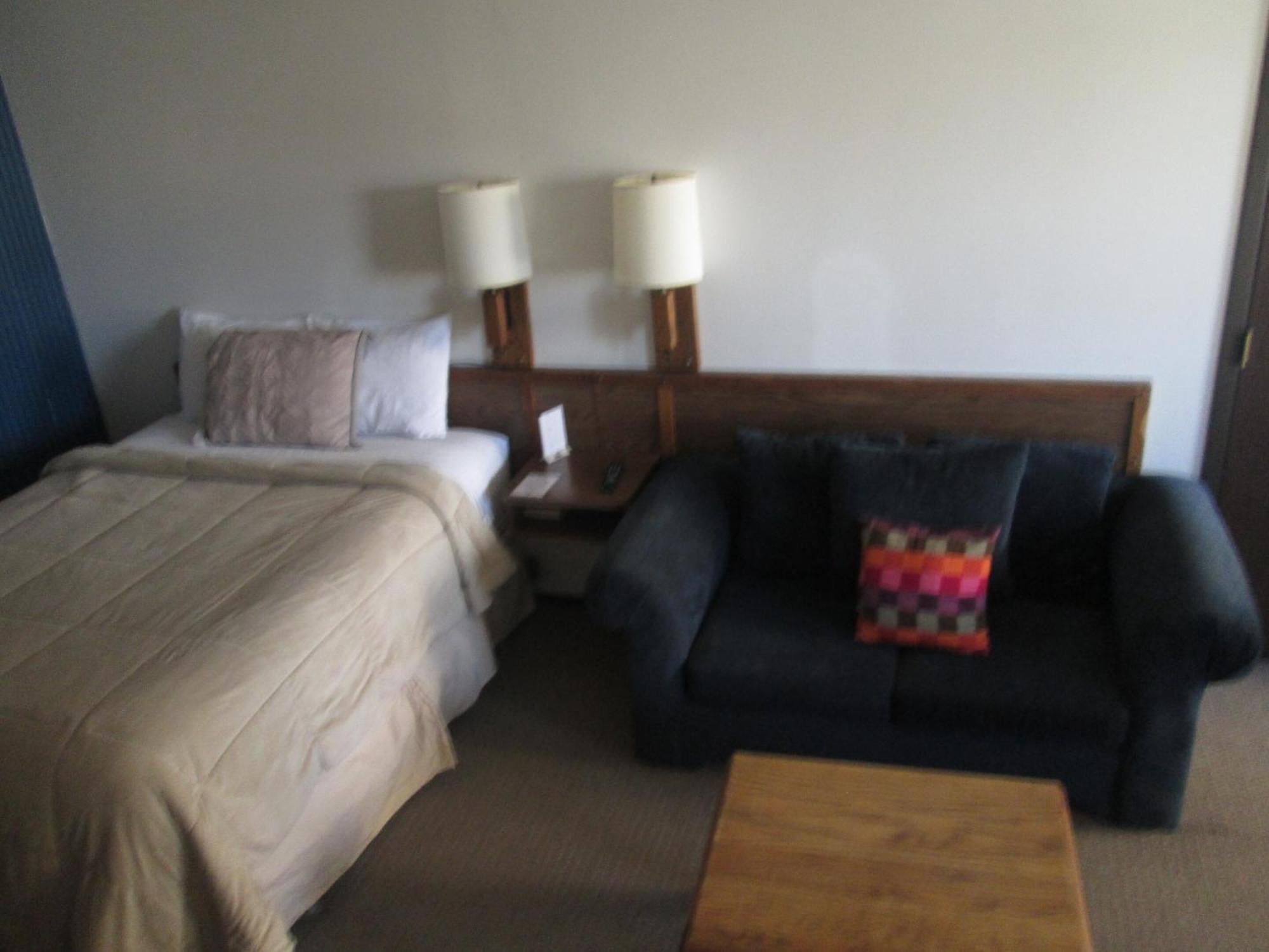 Jim Butler Inn & Suites Tonopah Ruang foto